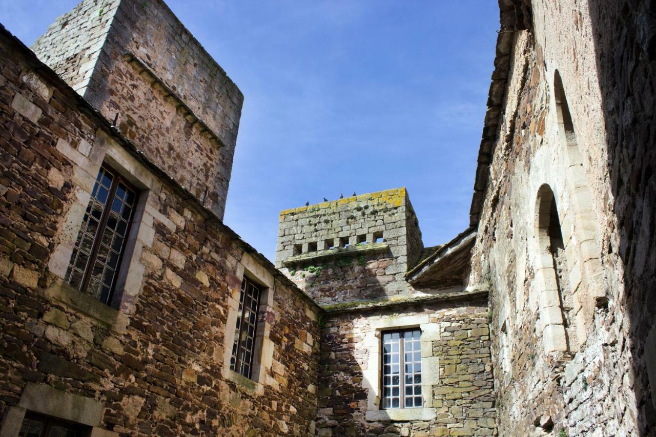 Chateau De Latour Sur Sorgue Marnhagues-et-Latour Eksteriør billede